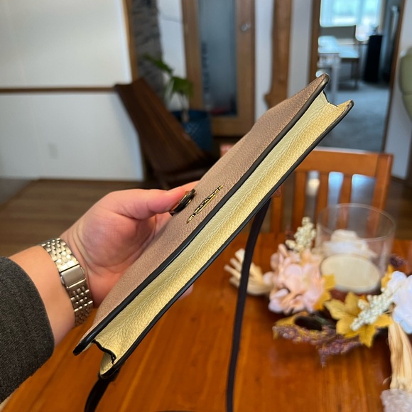 Coach Noa Pop Up Messenger Bag Brass Hardware - Picture 14 of 14